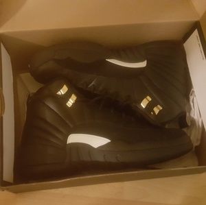 Jordan retro12